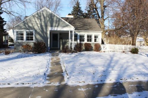 9206 Stickney Ave, Milwaukee, WI 53226-2633