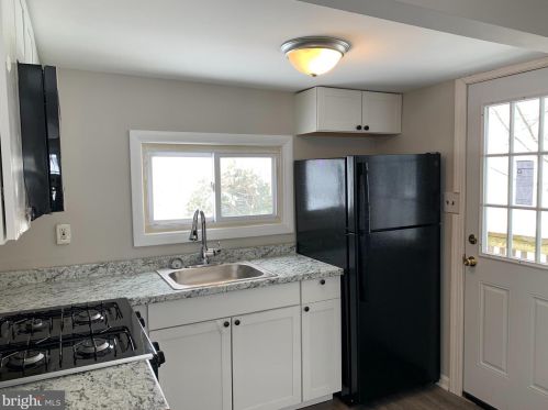 5443 Frosthoffer Ave, Camden NJ 08109-1164 exterior