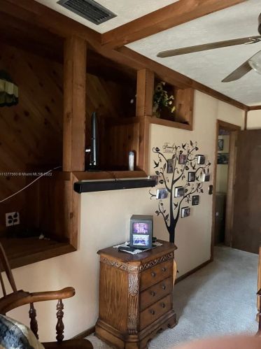 2810 Delaware Ave, Fort Pierce FL 34950-3974 exterior