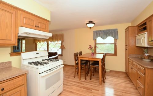 6894 Park Mnr Dr, Milwaukee WI 53224-4638 exterior