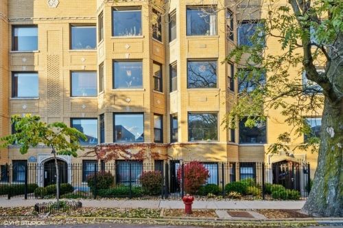 3102 Lyndale St, Chicago IL  60647-2850 exterior