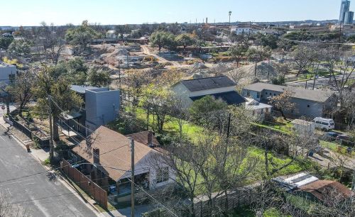 1154 Alamo St, Austin TX 78702-2249 exterior