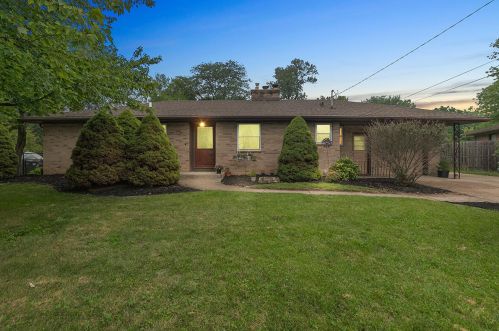 1387 Meadowlane Dr, Grand Rapids, MI 49508-4656