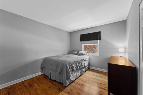 995 Sandstone Dr, Saint Louis MO 63146-5033 exterior