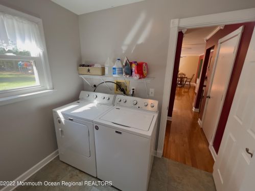 24 Anita Dr, Jackson Twp NJ 08527-4901 exterior