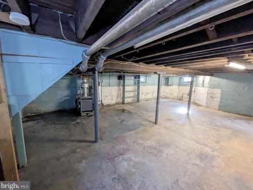 25 Euclid Ave, Camden NJ 08103-2938 exterior