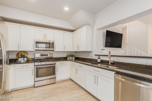 3140 Mingus Dr, Chandler AZ 85249-2052 exterior