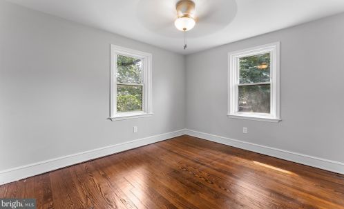 924 Macadam St, Chester PA 19013-5814 exterior