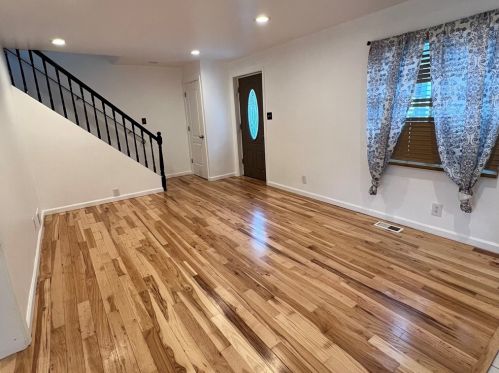 3131 Glendale Ave, Pittsburgh PA  15227-2828 exterior