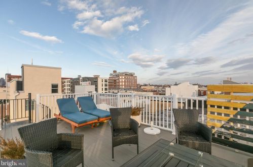 1223 Ellsworth St, Philadelphia PA 19146-2812 exterior