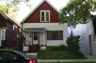 3365 Bartlett Ave, Milwaukee WI  53211-3025 exterior