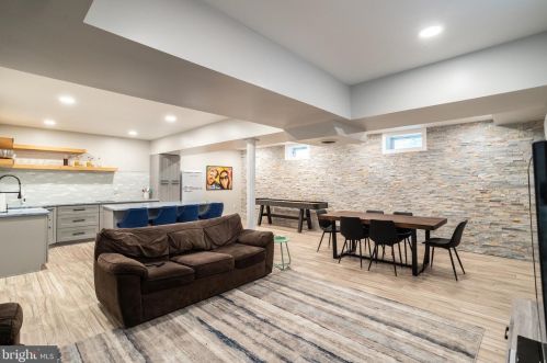 118 Lenox Ave, Trenton NJ 08620-1707 exterior