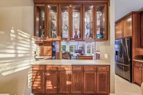 3211 Crestmoor Dr, Saint Paul MN 55125-5010 exterior