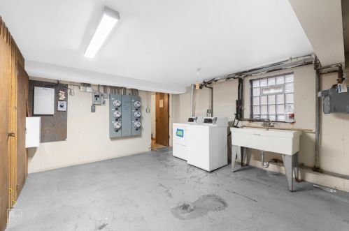 5343 Delphia Ave, Chicago IL  60656-4641 exterior