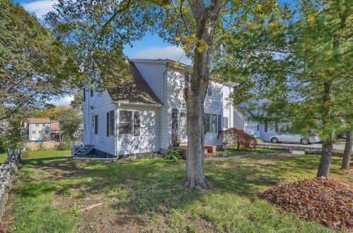 11 Marple Rd, Poughkeepsie, NY 12603-1203