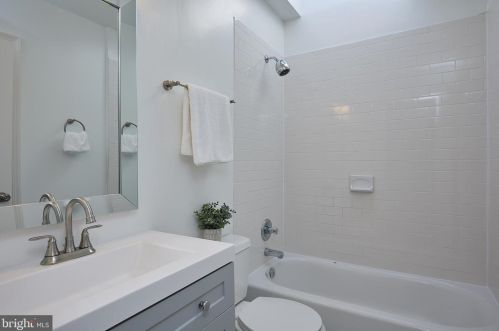 2207 14 St, Washington DC 20020-4954 exterior