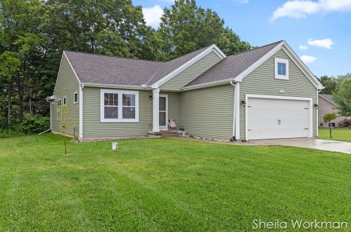 1224 Crystal Way Ct, Middlevle, MI 49333-8083