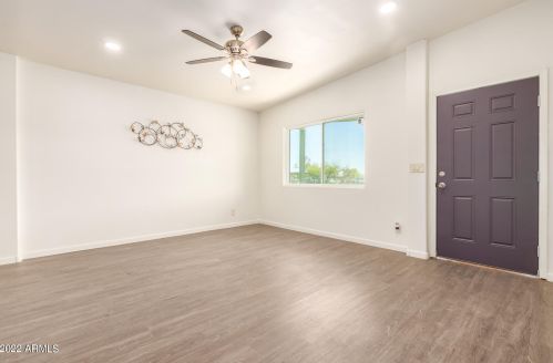 7002 10 St, Phoenix AZ 85086-0929 exterior