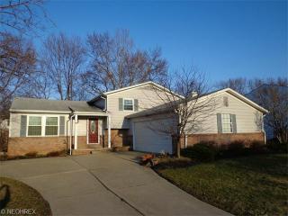 8371 Bernice Dr, Cleveland, OH 44149-1020