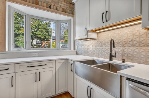 1411 Potter Ave, Milwaukee WI 53207-2115 exterior