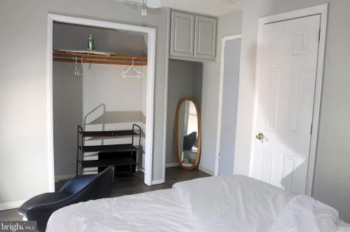 1118 Thomas St, Chester PA 19013-6422 exterior