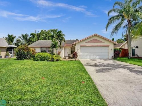 9175 Bedford Dr, Boca Raton, FL 33434-5512