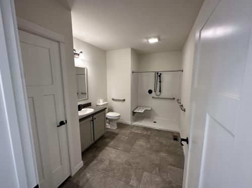 180 Houston Ave, Meskegon MI 49441-1950 exterior