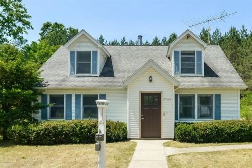 2566 Thompson Dr, Allegan, MI 49010-8218