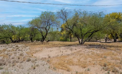 1959 Omar Dr, Tucson AZ  85704-1242 exterior