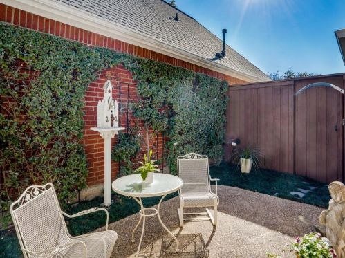 7123 Elm Creek Ln, Dallas TX  75252-2770 exterior