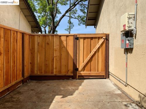 1807 Evalane Way, Concord CA 94519-2356 exterior