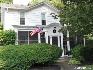 16 Orchard Park Blvd, Rochester, NY 14609-3316