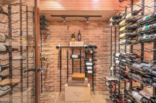 3 Park Rdg Ct, Chester NJ 07930-3016 exterior