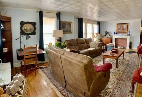 130 Prentice St, Springfield MA  01104-2264 exterior