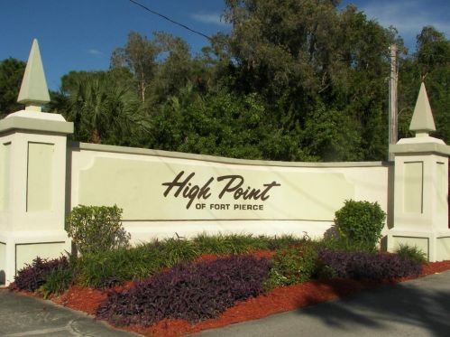 919 Savannas Point Dr, Fort Pierce FL  34982-6773 exterior