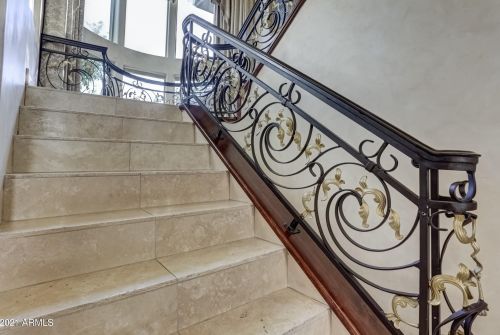 13841 Cyn Dr, Phoenix AZ 85016-2403 exterior