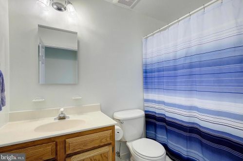 831 Alameda Dr, Huntingtown MD 20639-9510 exterior