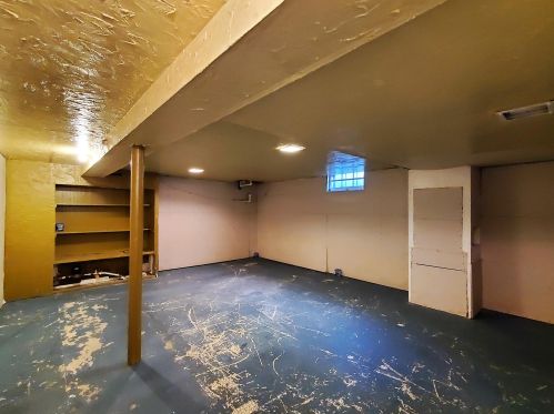 2733 Roosevelt Dr, Milwaukee WI 53216-1838 exterior