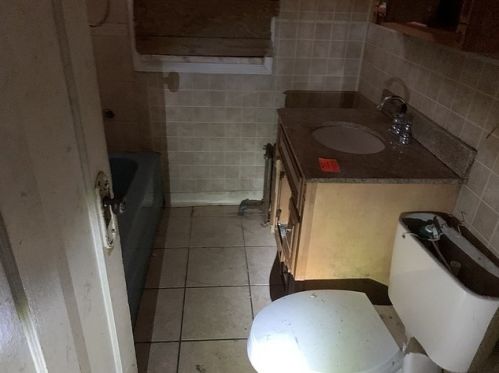 8135 Ada St, Chicago IL  60620-3851 exterior