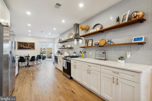 1937 5th St, Philadelphia PA  19122-2135 exterior