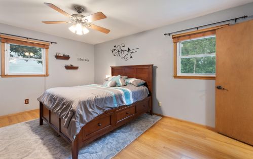 9295 Pearlette Ln, Milwaukee WI 53223-1631 exterior