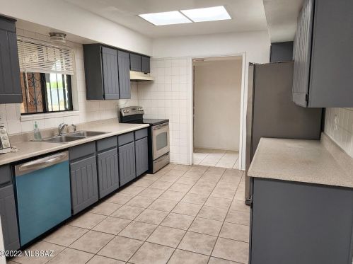 7332 Lurlene Dr, Tucson AZ  85730-1772 exterior