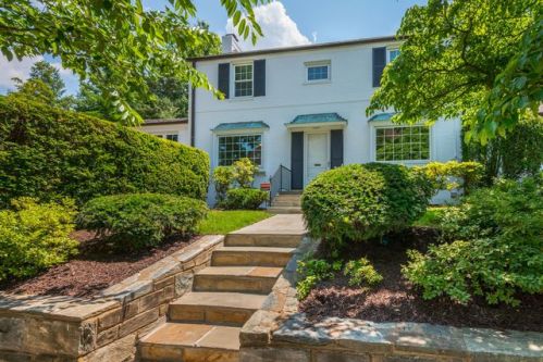 4301 48th St, Washington, DC 20016-2499