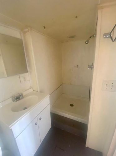 1718 Smith St, Providence RI 02911-2939 exterior