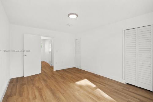 300 Prima Vis Blvd, Fort Pierce FL 34983-1834 exterior