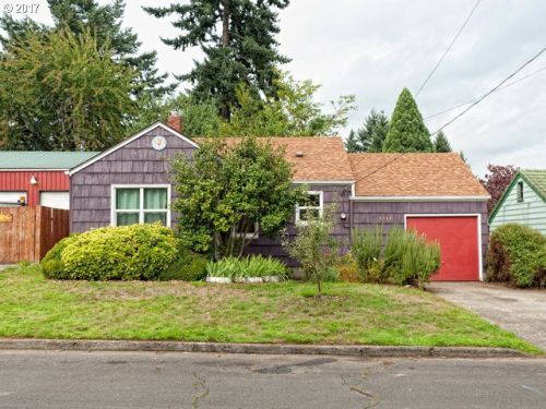 9337 Chicago Ave, Portland, OR 97203-2211