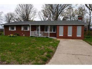 4121 Park Dr, Belleville, IL 62226-5311