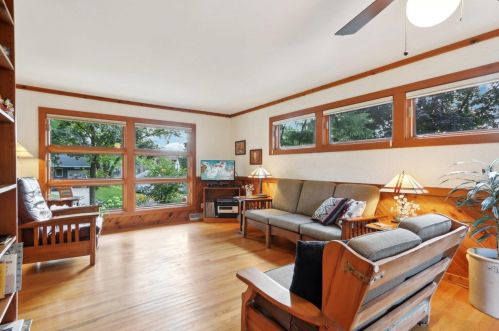 5030 Flambeau Rd, Madison, WI 53705-1302