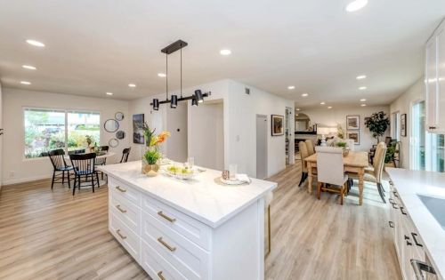 2017 Las Lanas Ln, Fullerton CA  92833-1706 exterior