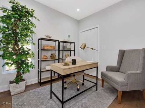 2433 Janssen Ave, Chicago IL  60614-2016 exterior